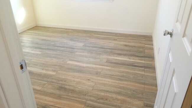 Building Photo - 3 Bedroom House in Garden Grove