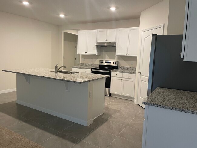 Building Photo - 3241 Silas Dr