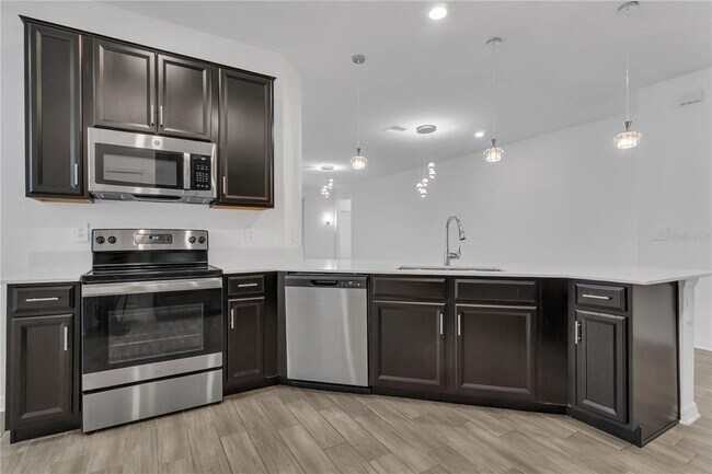 Building Photo - 920 Serchio St