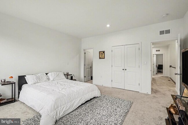 Building Photo - 45956 Swallow Ter