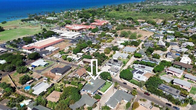 Building Photo - Great Kihei Location, close to Kalama And Cove Park, Surf, Beach
