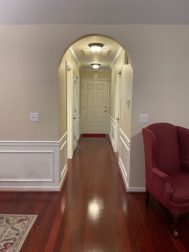 Building Photo - 126 Hayesbury Ct