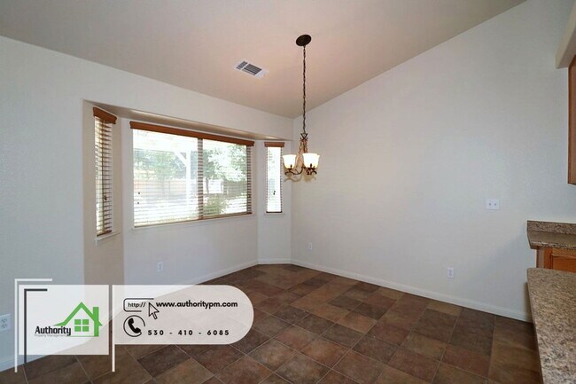 Building Photo - 6982 Yvonne Ct