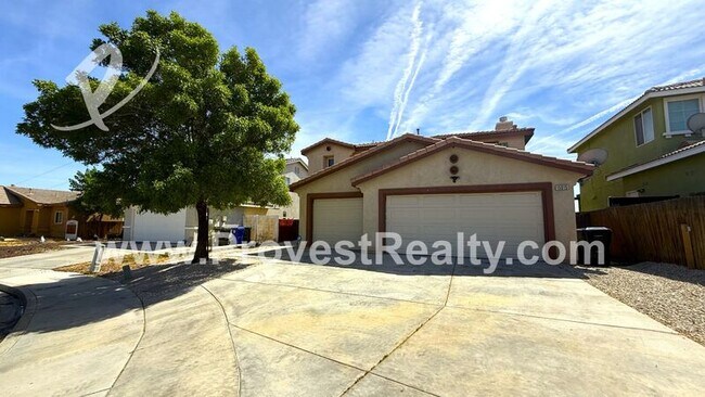 Building Photo - 15015 Kitfox Ln