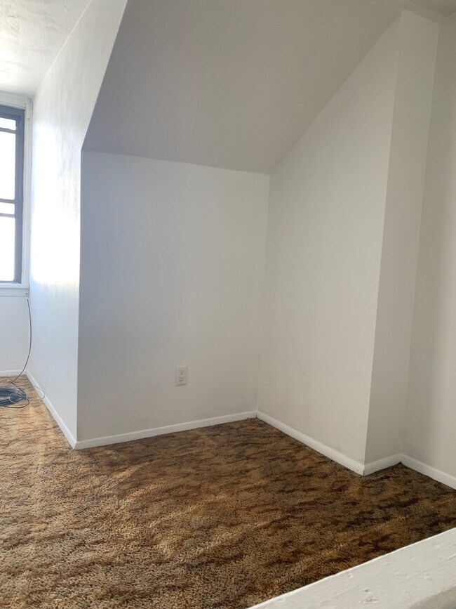 Building Photo - 4503 1/2 Corday Way