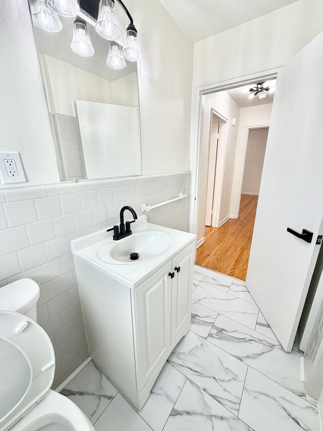 Building Photo - 2724 Riedling Dr