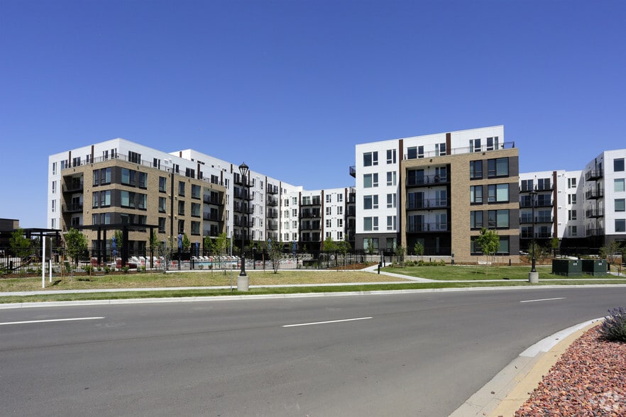 The Glenn 9300 E Mineral Ave Centennial CO 80112 Apartment Finder