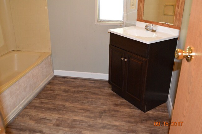 Building Photo - 1 Fews Chapel Rd