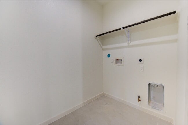 Building Photo - 2903 El Fenice Ln