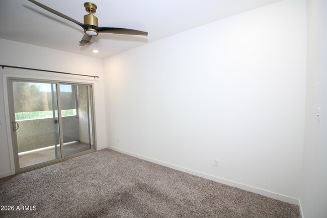 Building Photo - 2215 W Harmont Dr