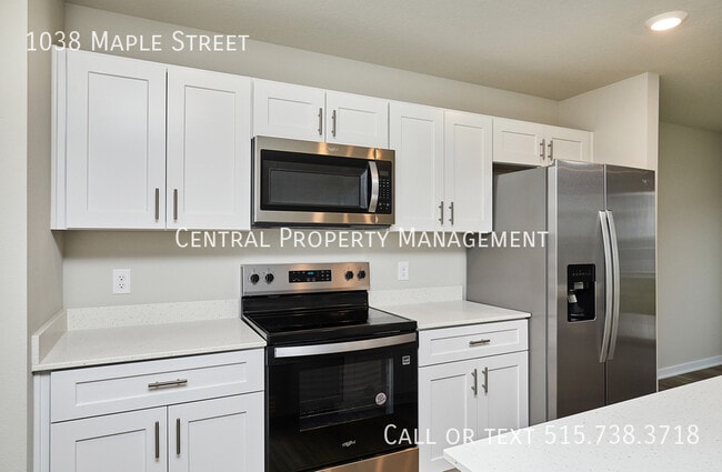 Building Photo - 1038 Maple St