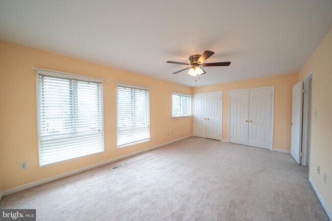 Building Photo - 10168 Turnberry Pl