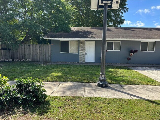 Building Photo - 647 NW 3rd Ave