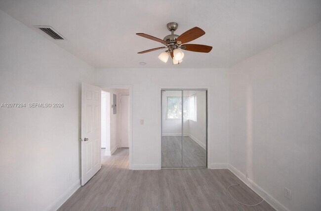 Building Photo - 1070 NE 80th St