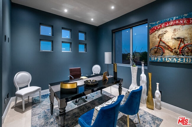 Building Photo - 4533 Estrondo Dr