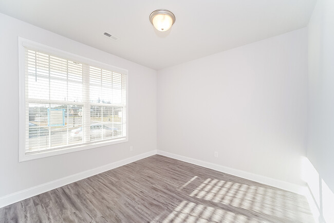Building Photo - 3208 Jordan Farm Cir