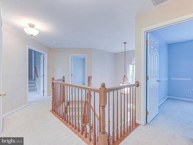Building Photo - 817 Santmyer Dr SE