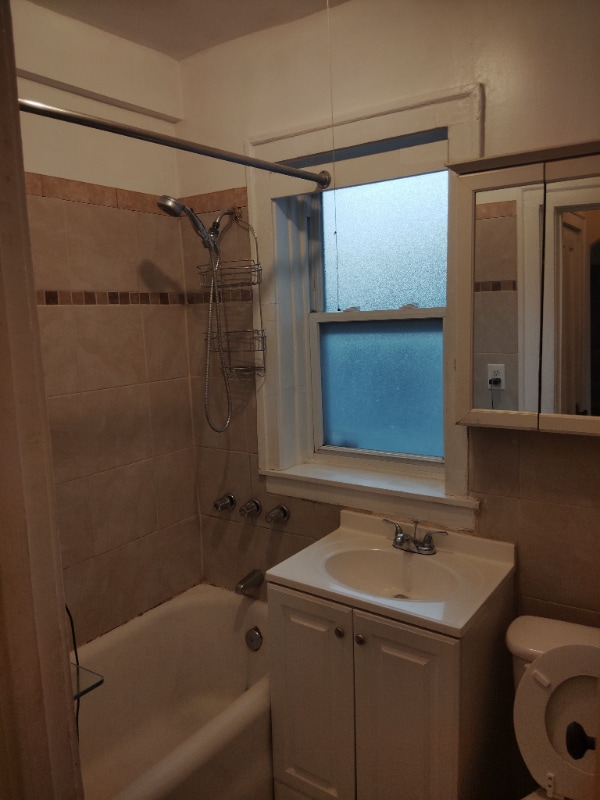 Building Photo - 5355 W Eddy St