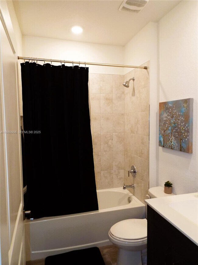 Building Photo - 2363 SE 11th St