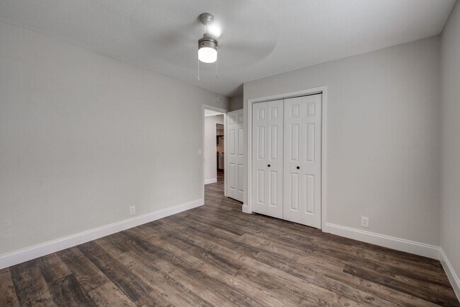 Building Photo - 718 Salem Rd