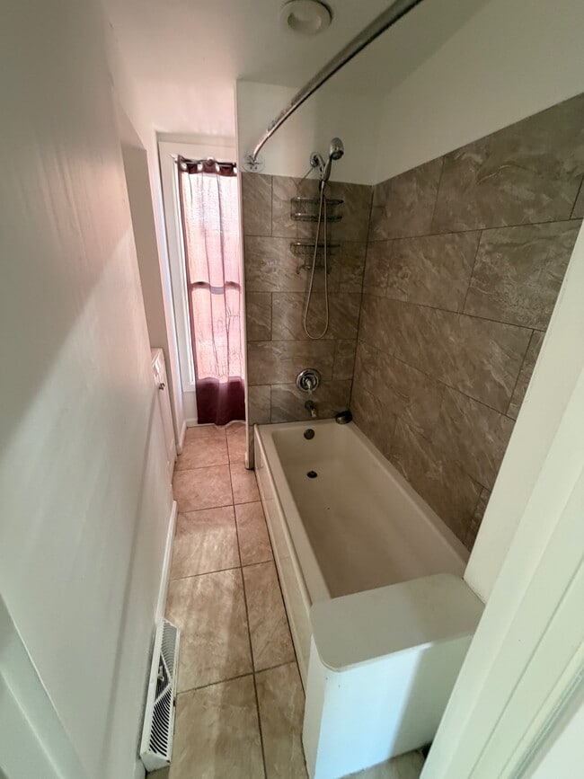 Building Photo - 330 Townsend St