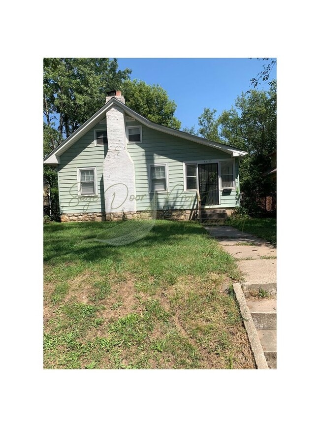 Building Photo - 1 FREE MONTH OF RENT!!!