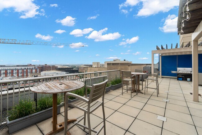 Building Photo - Madrigal Lofts in Mt Vernon Triangle | 2 Bed | 2 Bath | 920 Sf | Balcony | 1 Garage Parking Space