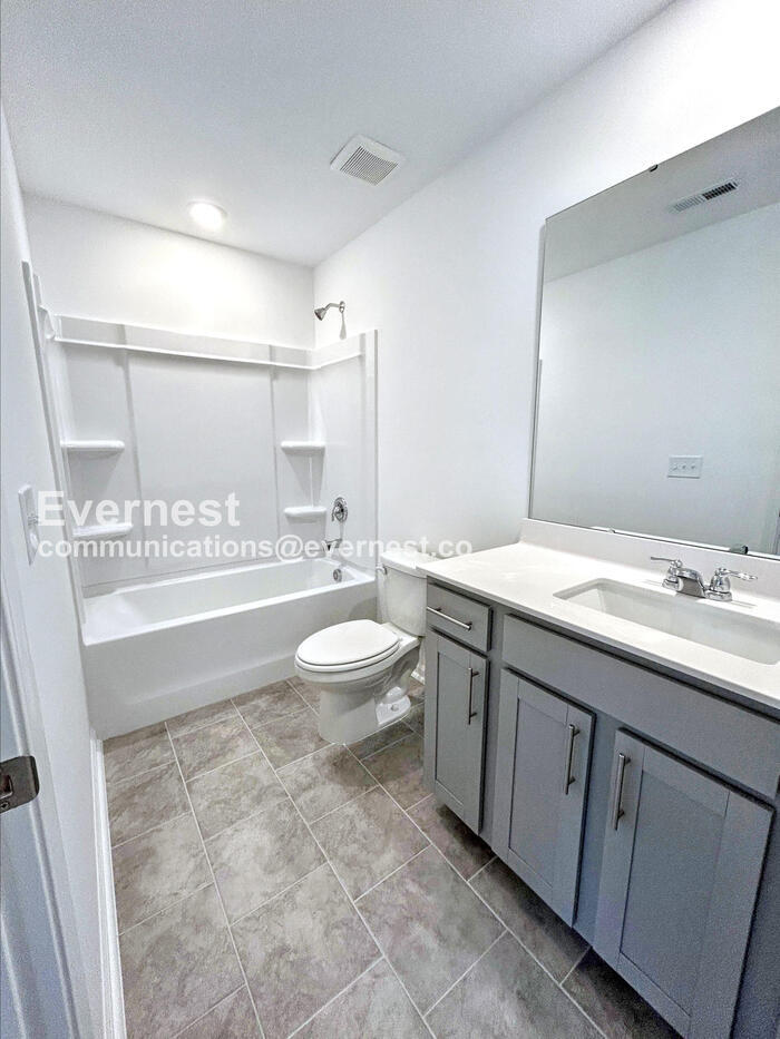 Building Photo - 612 Roy Adams Rd