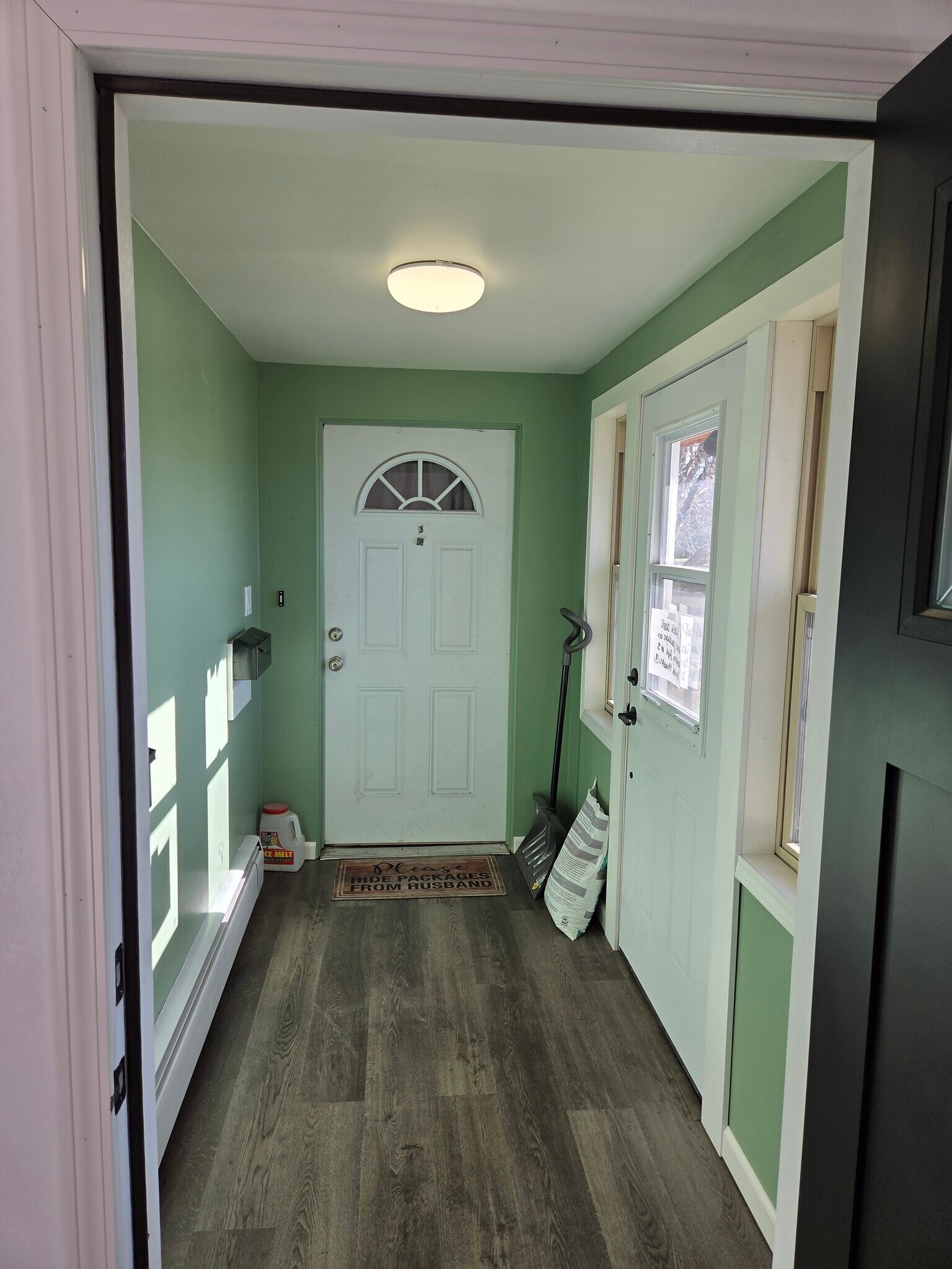 Building Photo - 1547 Hot Springs Ave