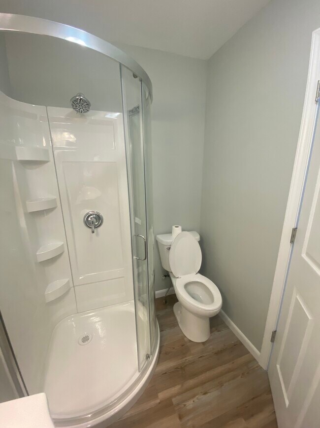 Building Photo - 919 George Madison Dr