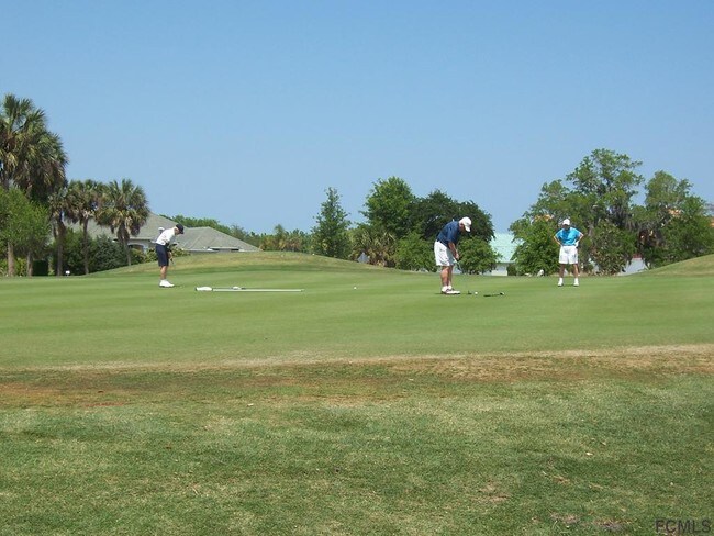 Building Photo - 13 Broadmore Cir