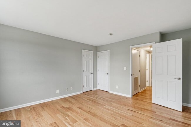 Building Photo - 1473C N Van Dorn St