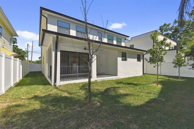 Building Photo - 6315 S Richard Ave