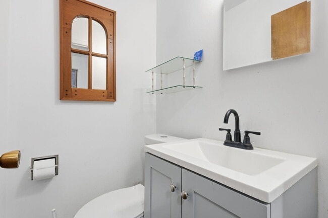 Building Photo - 6382 Houghten Dr