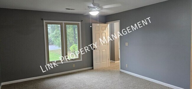 Building Photo - 7701 Elizabeth Way Dr