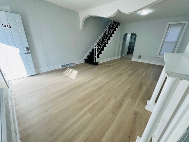 Building Photo - Remodeled 3b/1b House in West Philly! Section 8 Only