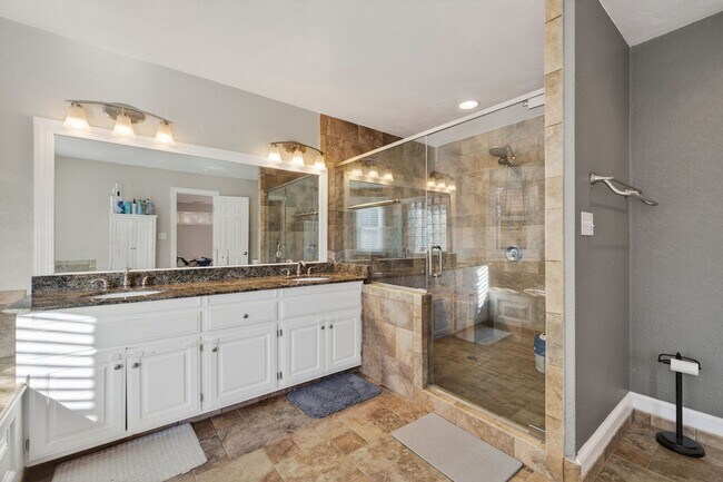 Building Photo - Elegant & Spacious Home Available in Church Point