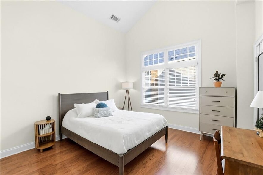 Building Photo - 1258 DeKalb Ave NE