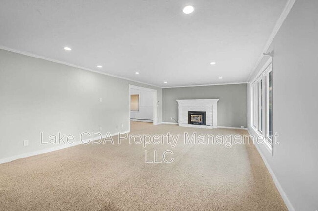 Building Photo - 203 N Bruce Dr