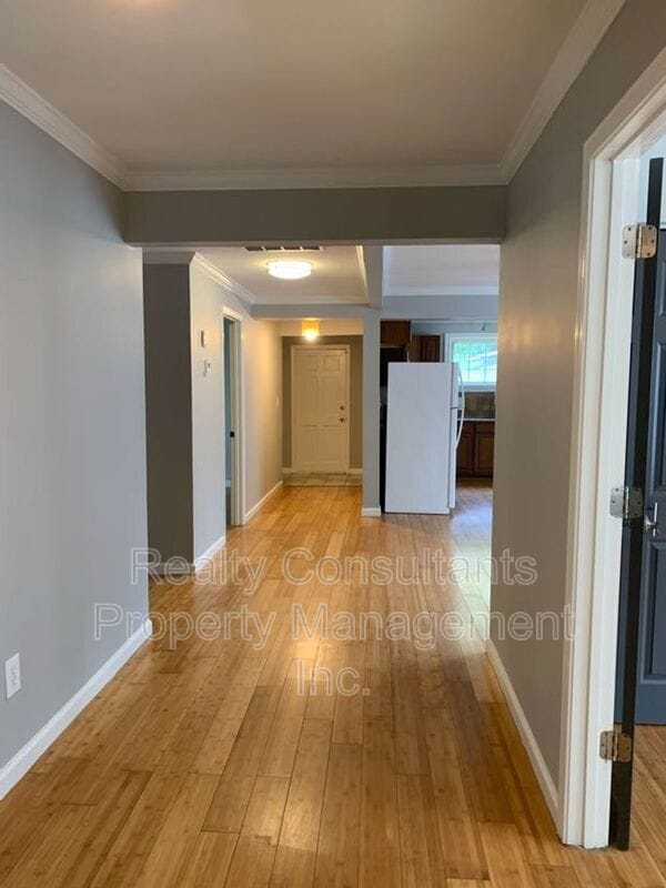 Building Photo - 811 Hertford St