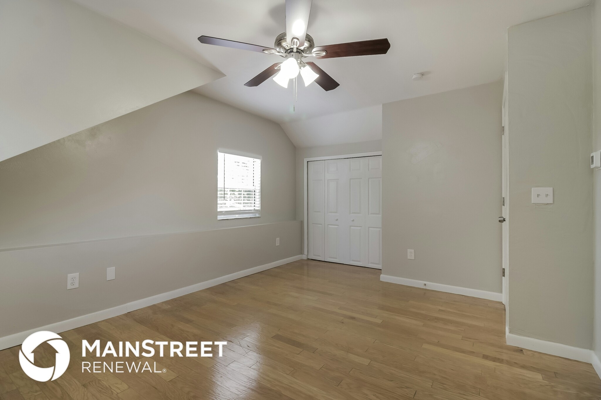 Building Photo - 559 Cameo Dr