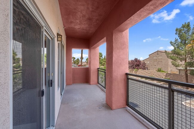 Building Photo - 75 E Agate Ave