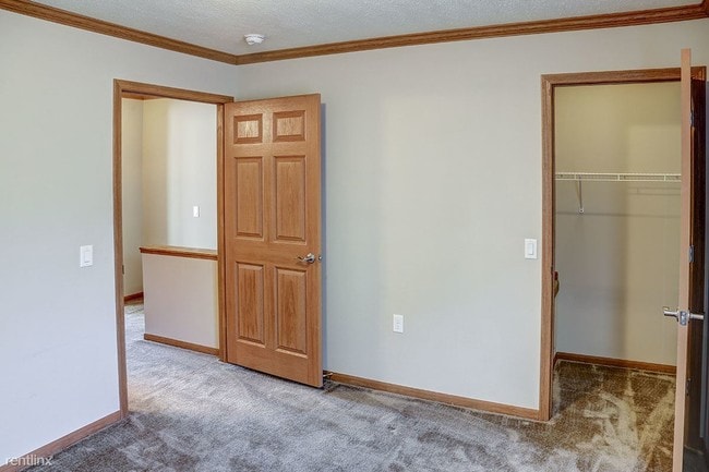 Building Photo - 2 br, 2 bath Townhome - Hattie Greene