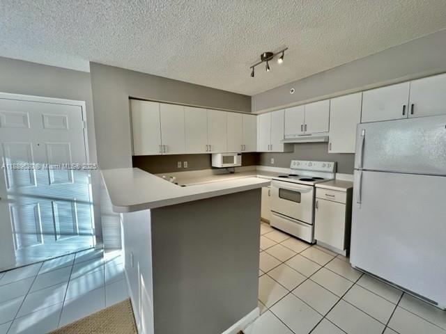 Building Photo - 4824 N State Rd 7