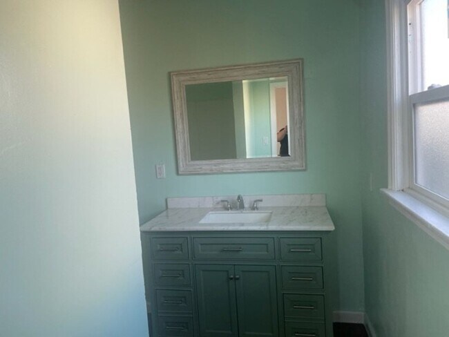 Building Photo - 1315 Washington Ave