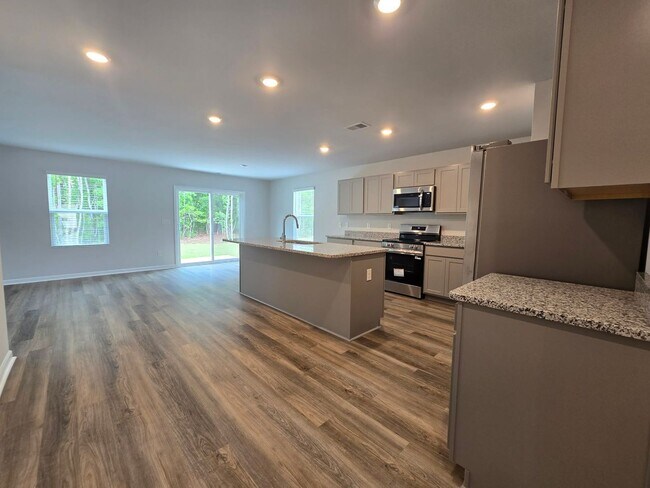 Building Photo - For Rent - Coastal Living Near Sunset Beach!