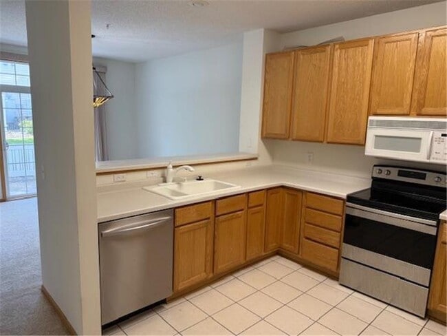 Building Photo - 14378 Raymond Ln