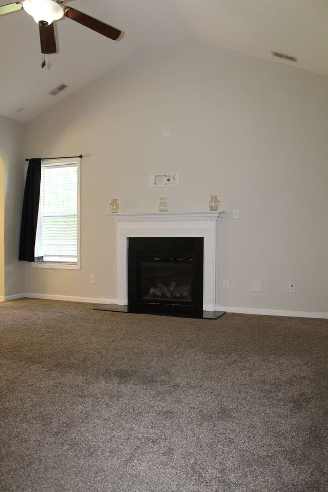 Building Photo - 107 Olde Mill Creek Dr
