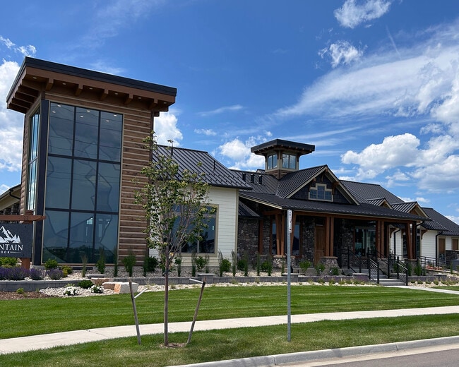 Building Photo - 2747 Bear Spgs Cir