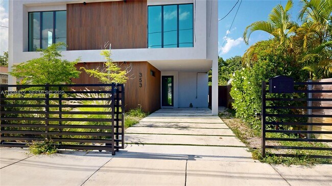 Building Photo - 353 NW 50th St